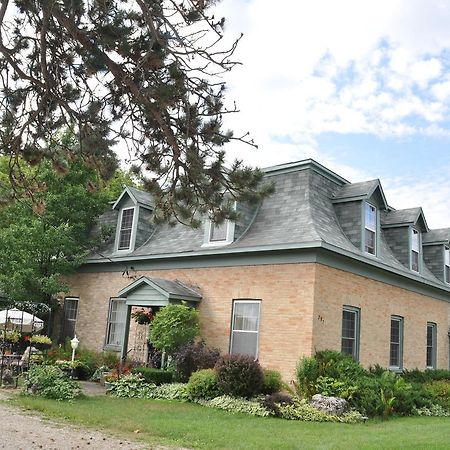 Sommerville Court Motel Bed & Breakfast Lucknow Kültér fotó