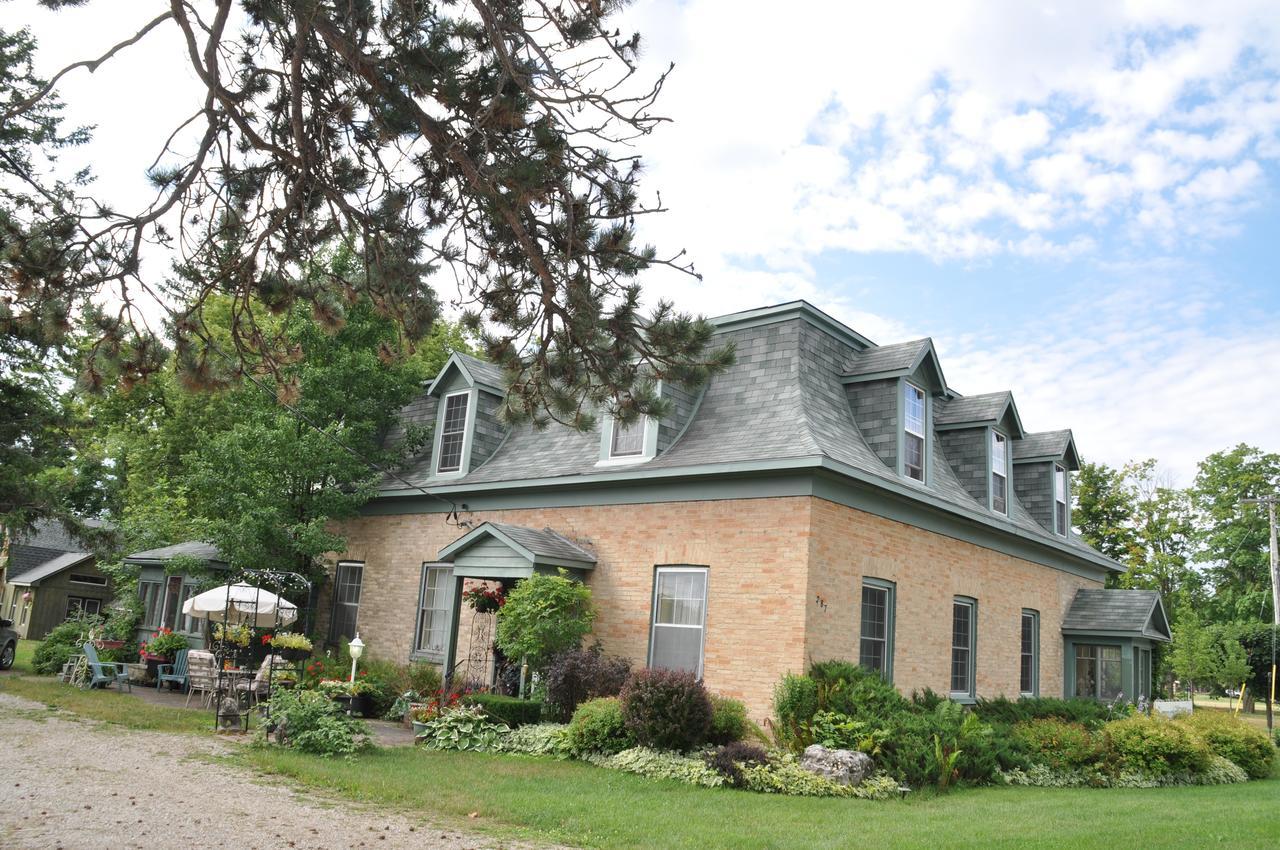 Sommerville Court Motel Bed & Breakfast Lucknow Kültér fotó